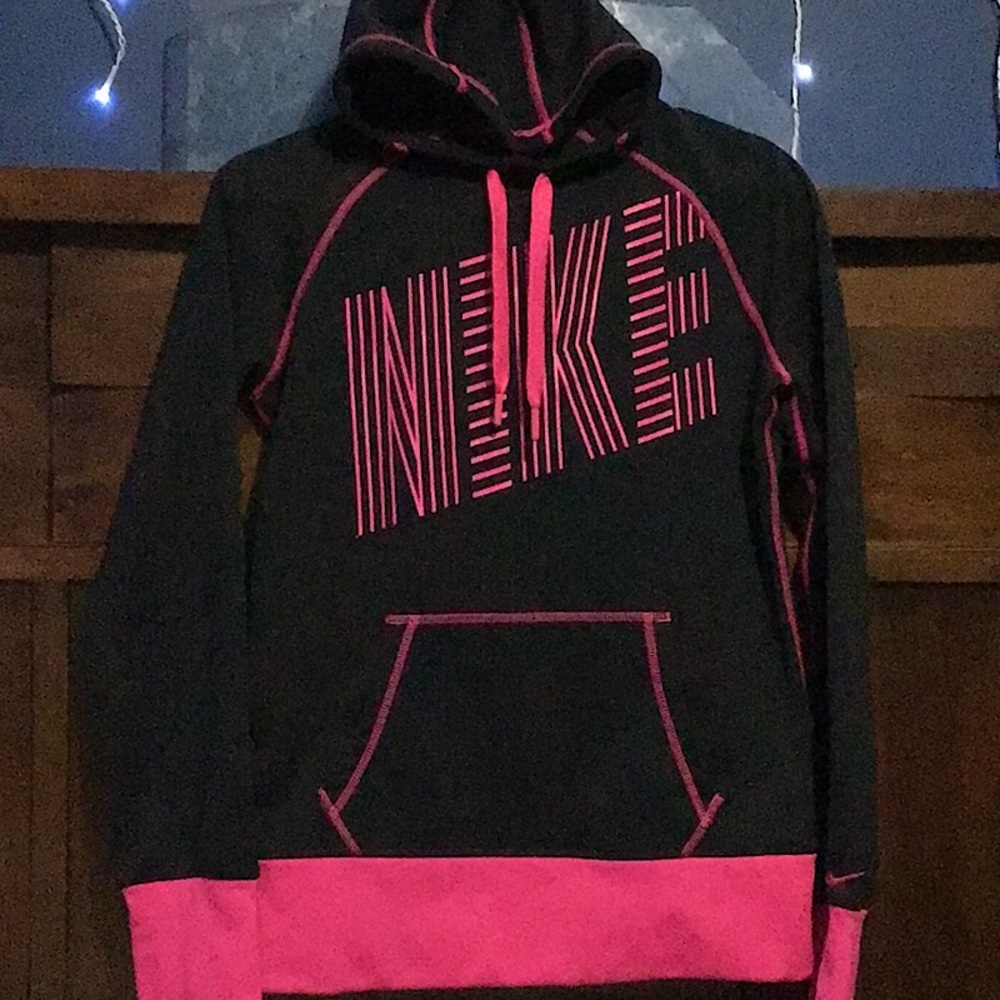 Nike Therma-Fit Hoodie